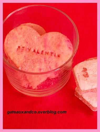 Sablés aux biscuits roses pour la Saint-Valentin - Gateauxandco