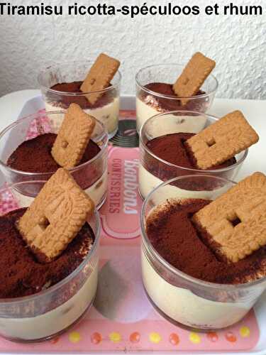 Tiramisu aux spéculoos, ricotta et rhum