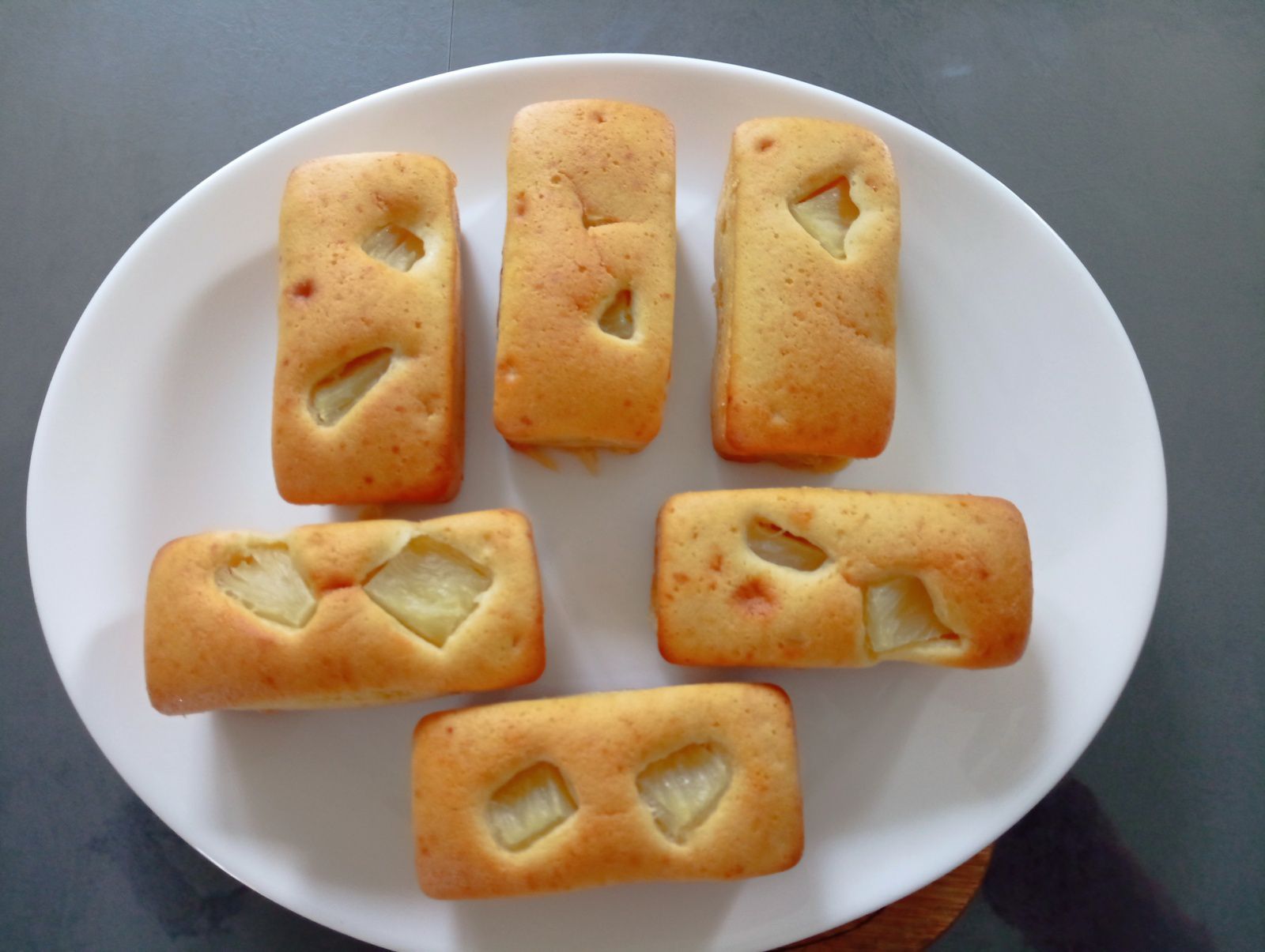 Petits gâteaux ananas au cake factory