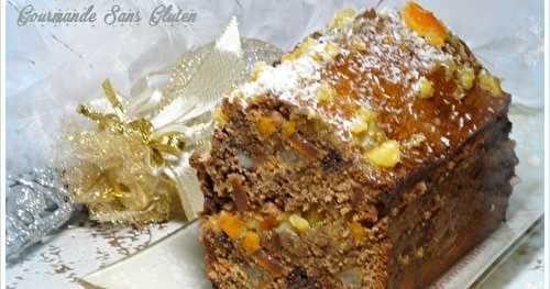 Cake de Noël aux fruits secs et confits et pépites de chocolat