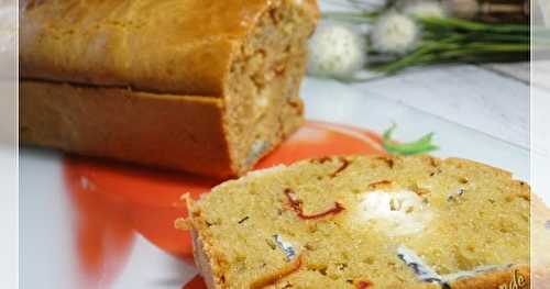 Cake salé aux tomates confites et chèvre, sans gluten