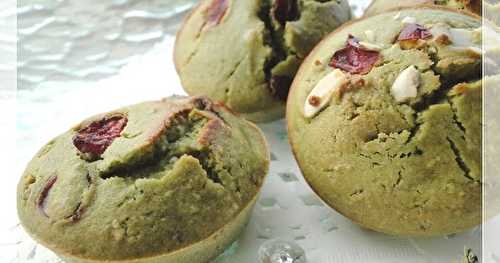 Financiers au thé vert matcha et canneberges