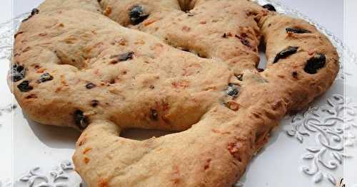 Fougasse sans gluten aux olives et tomates séchées