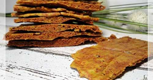 Galette à la farine de pois-chiches, au curcuma et cumin