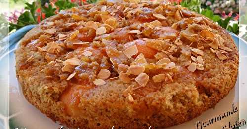 Gâteau aux abricots, caramélisé au miel, à la farine de châtaigne