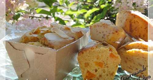 Mini-cakes à l'abricot à la farine de maïs