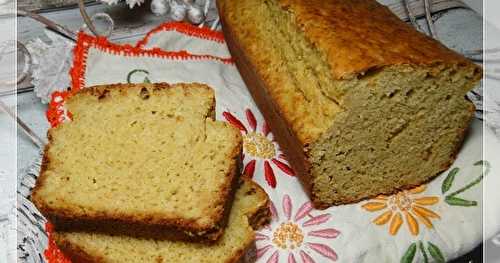 Pain-cake sans gluten, aux amandes et fleur d'oranger