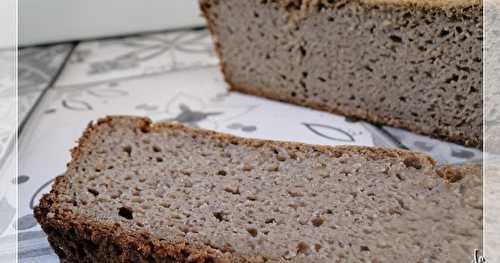 Pain sans gluten au levain maison, à la farine de sarrasin, millet et châtaigne