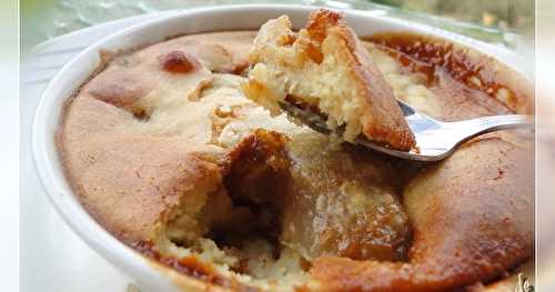 Petits clafoutis de poires et amandes et caramel au beurre salé