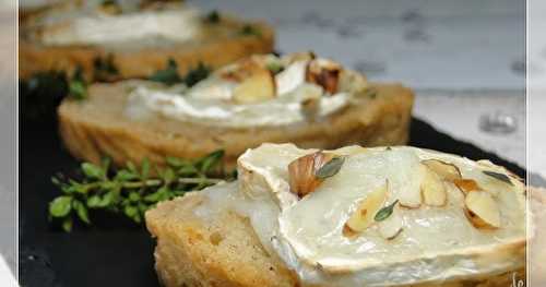 Tartine chèvre, noisette et huile parfumée thym et romarin CastelaS