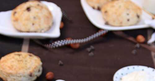 Gourmande et Toquée... le retour !!! avec des Scones épeautre et chocolat