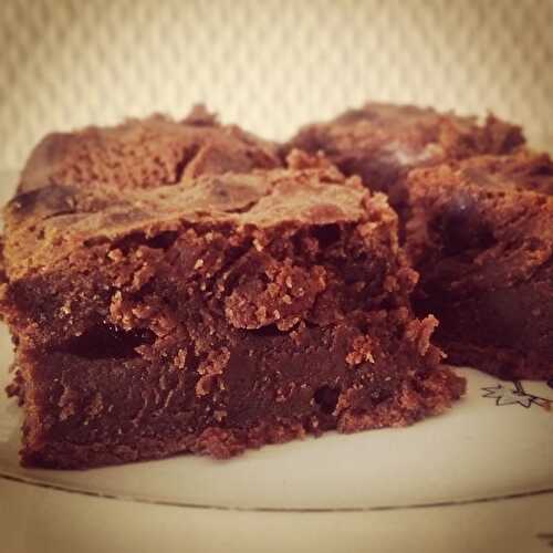 Brownies au lait concentré et noisettes caramélisées