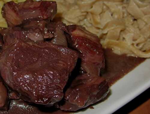 Daube de canard, tagliatelles maison au cacao