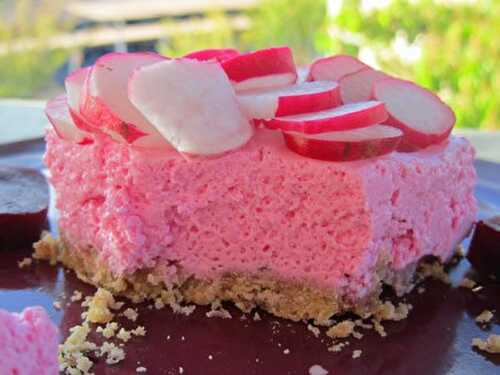 Le cheesecake salé à la mousse de chèvre et betterave pour Octobre Rose | GOURMANDISE SANS FRONTIERES