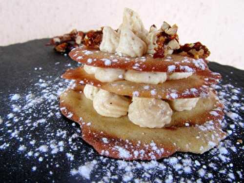 Millefeuille de tuiles croustillantes, crémeux au café et noix caramélisées