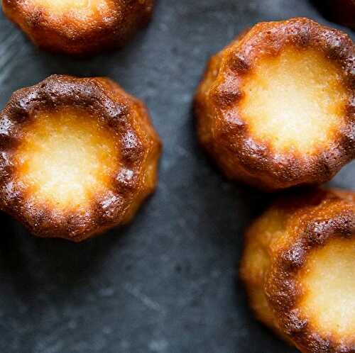 Mini-cannelés au saumon fumé