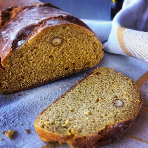 Pain au potiron aux noisettes