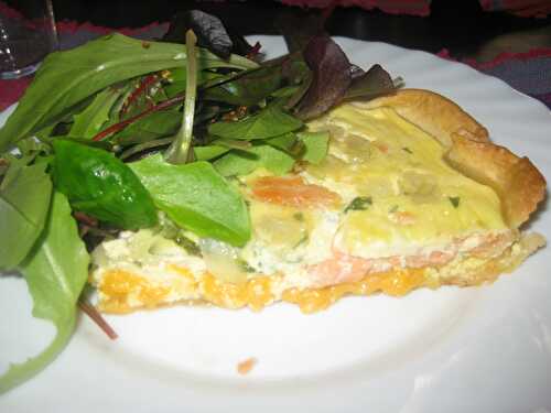 Quiche au saumon et au cheddar