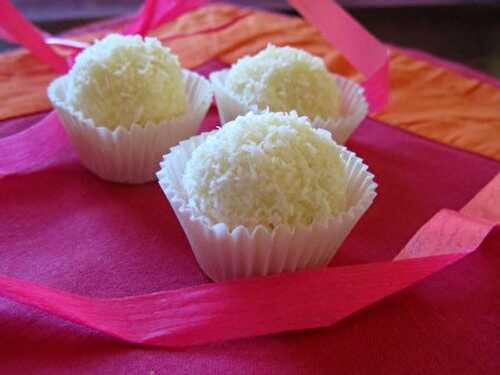 Raffaello maison, bouchées à la noix de coco et aux noisettes