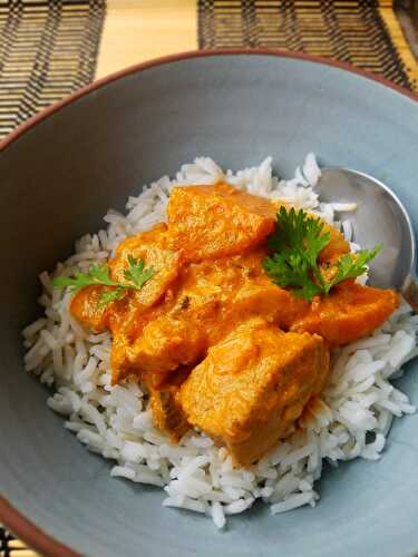 Recette du poulet Panang (curry rouge) au lait de coco