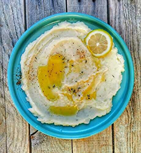 Skordalia, la purée grecque à l’huile d’olive et à l’ail