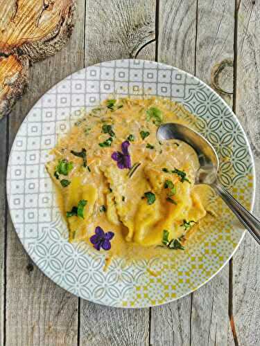 Ravioles de gambas, sauce crémeuse façon Tom Kha Kai