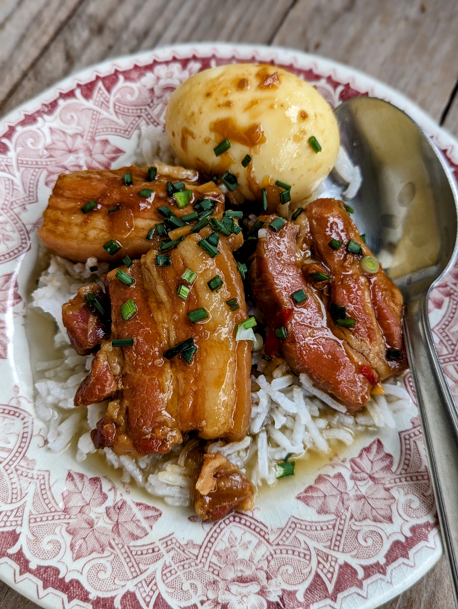 Thit kho trung, le porc au caramel aux œufs {Vietnam}