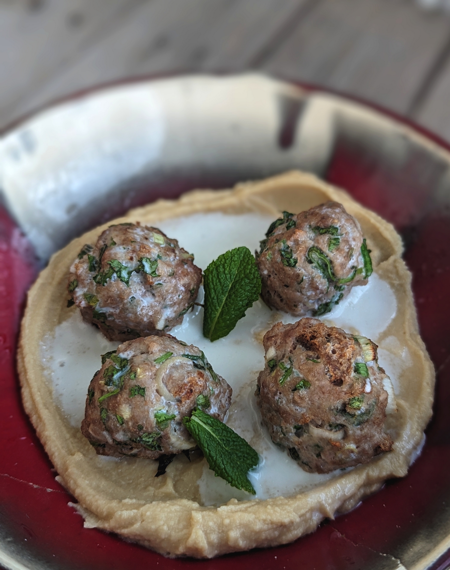 Keftedes, boulettes de viande à la menthe et persil {Grèce}