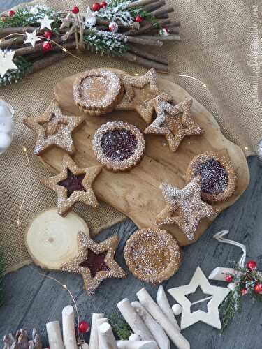 Biscuits sablés aux noix fourrés