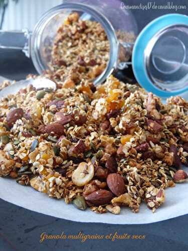 Granola multigrains et fruits secs