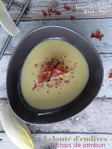 Soupe d'endives et chips de jambon