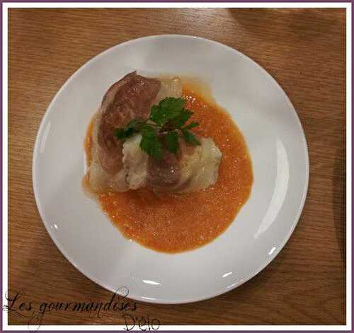 Tournedos de Lotte au jambon cru et son coulis de poivron