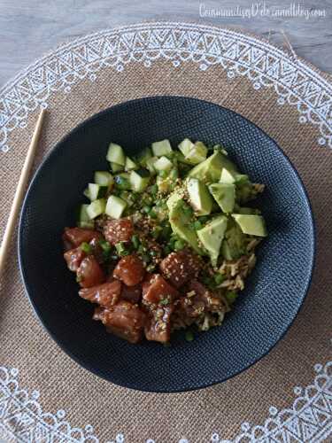 Poke bowl saumon et riz épicé