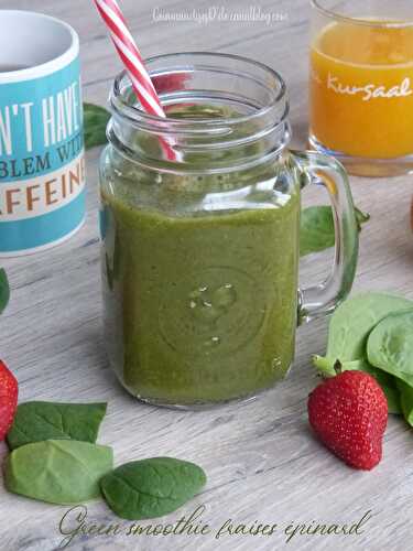 Green smoothie fraises épinard