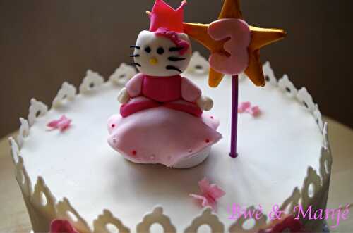 Princesse Hello Kitty et son château (Cake Design)