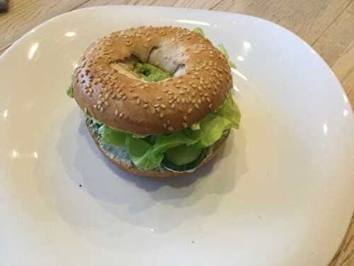 Green bagel