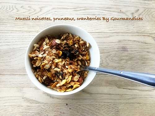 Muesli noisettes, pruneaux et cranberries