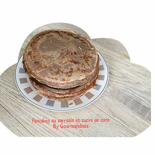 Pancakes au sarrasin et sucre de coco