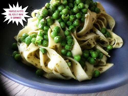 Tagliatelles aux petits pois, pesto et menthe ( 400 cal/ par personne)