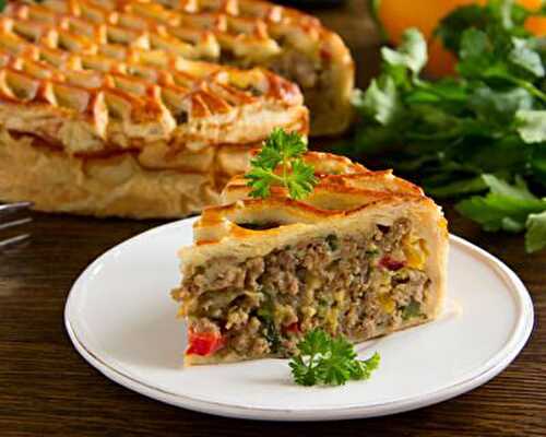 Tourte à la viande, paksoi et épinards