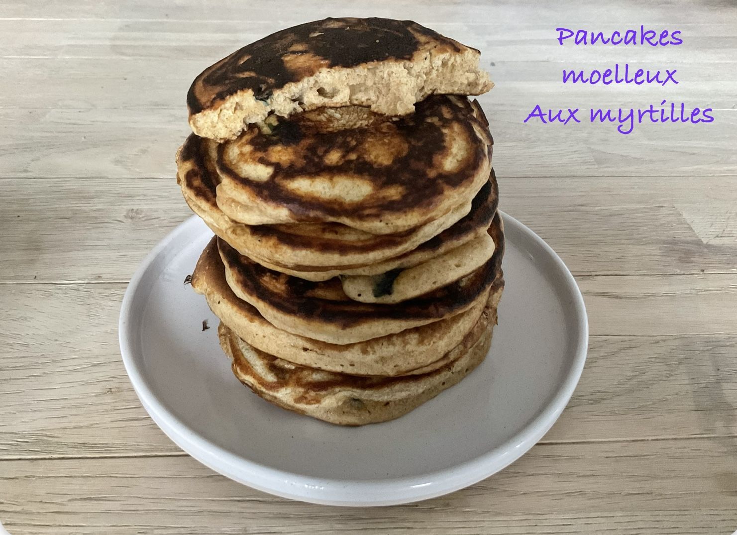 Pancakes moelleux aux myrtilles ( SANS LACTOSE)