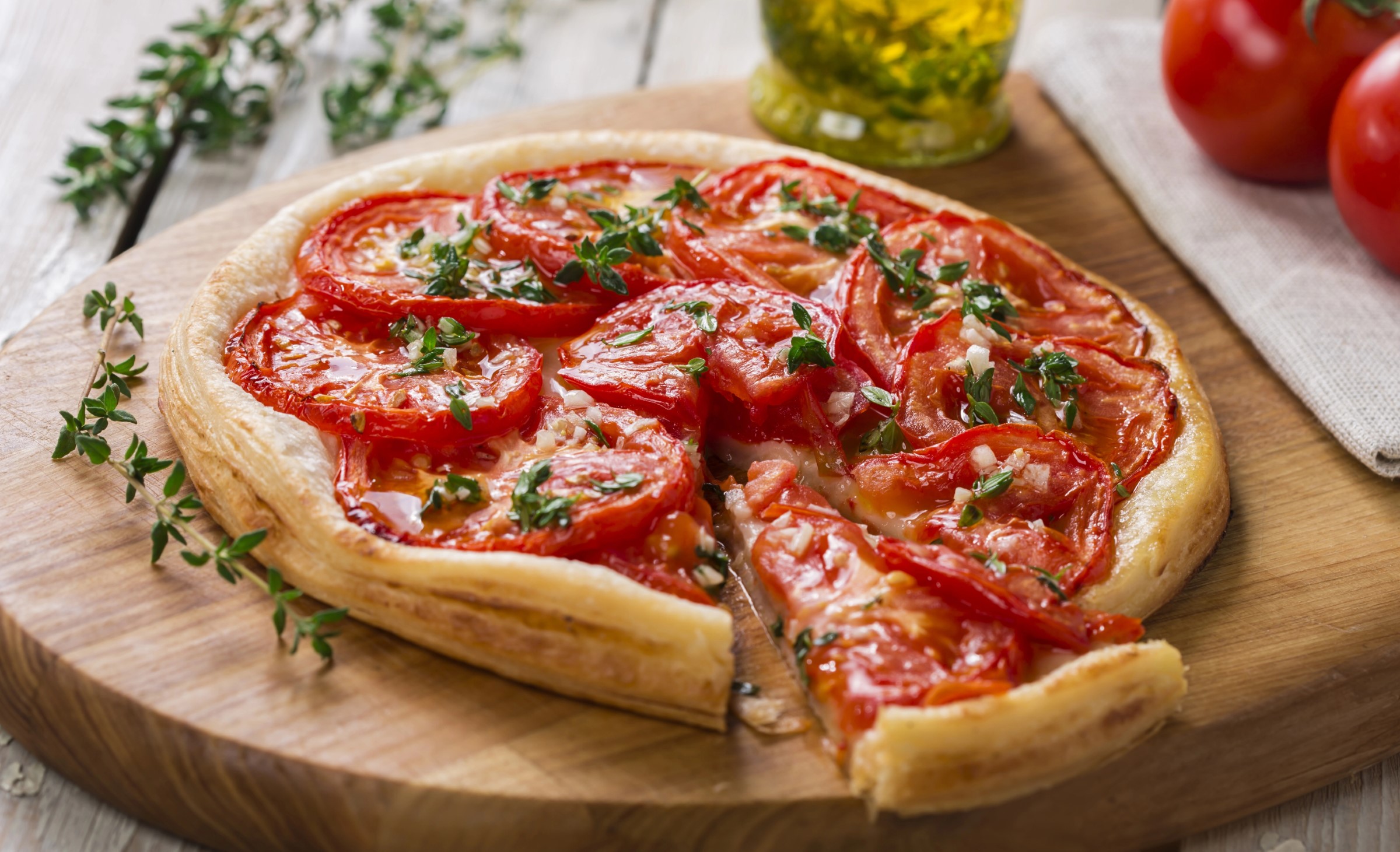 Tarte à la tomate et à la moutarde