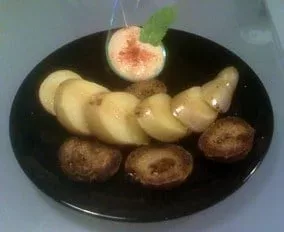 Patates tièdes sur crème de fenouil, vinaigrette au soja