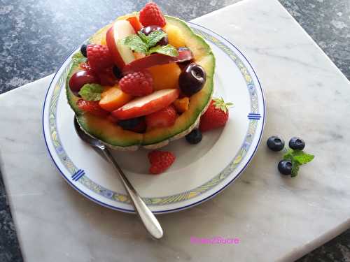Salade acidulée de melon et fruits rouges