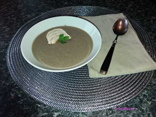 Velouté de champignons de Paris *