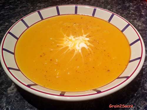 Velouté de butternut curry, à la crème de coco