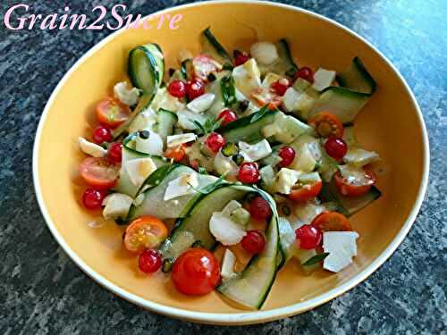 Salade de concombres aux groseilles