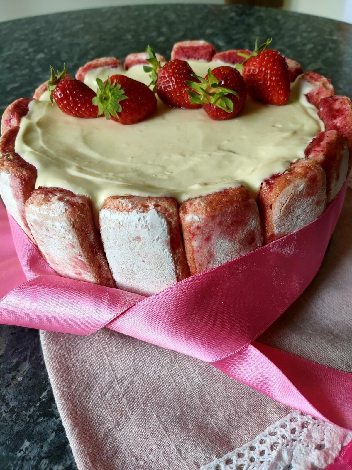 Charlotte Aux Fraises Façon Tiramisù