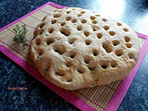 Focaccia à l'huile d'olive et romarin