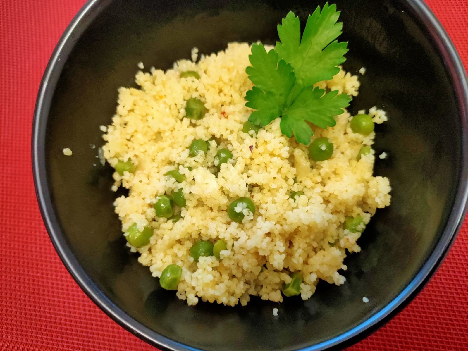 Semoule aux petits pois et au curry